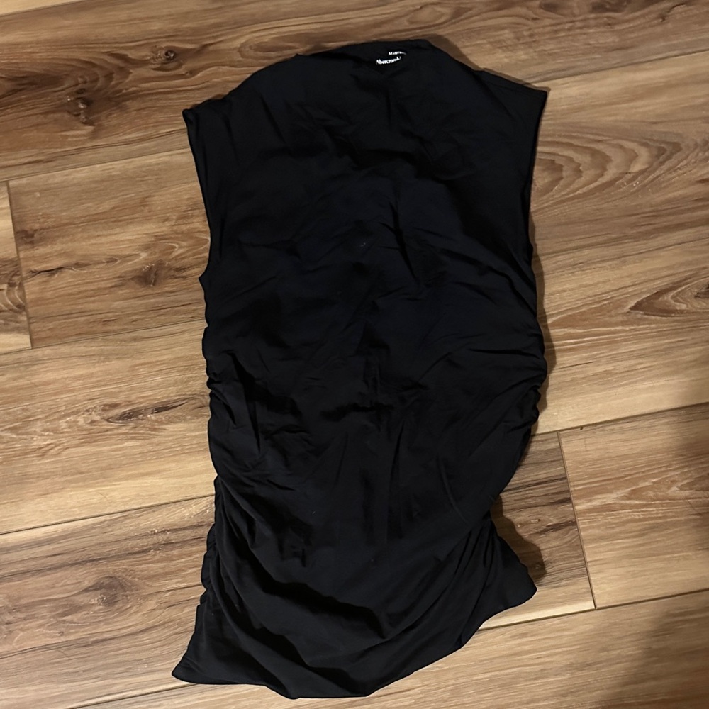 Abercrombie and fitch size small Black Sleeveless Mockneck shirt